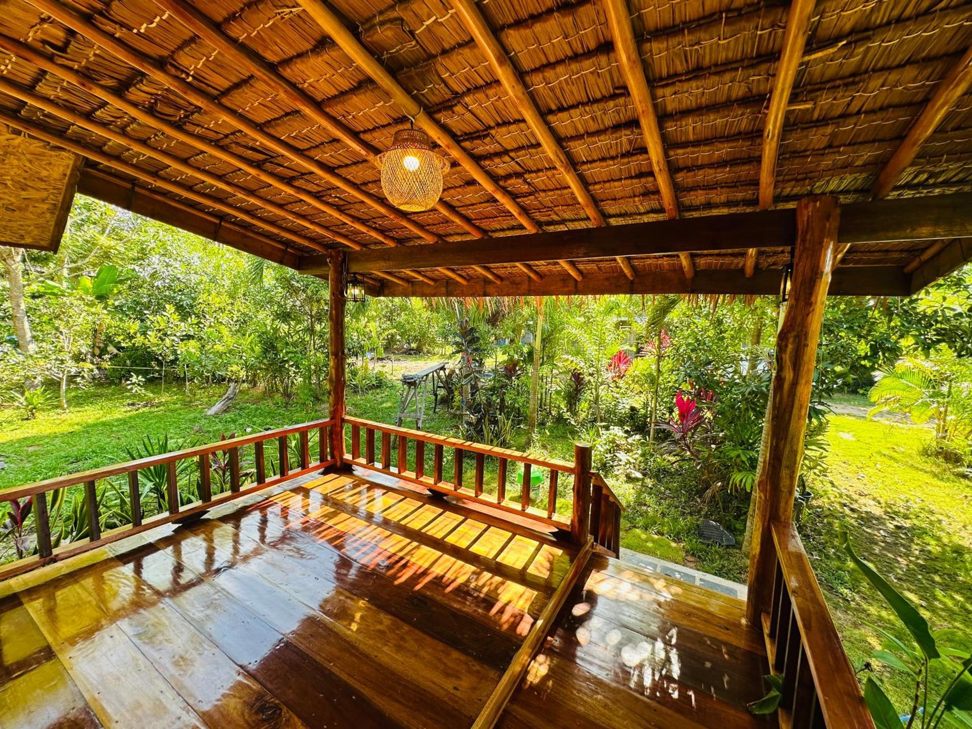 Koh Jum Bungalow & Hostel Exterior photo